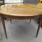 617 2533 DINING TABLE